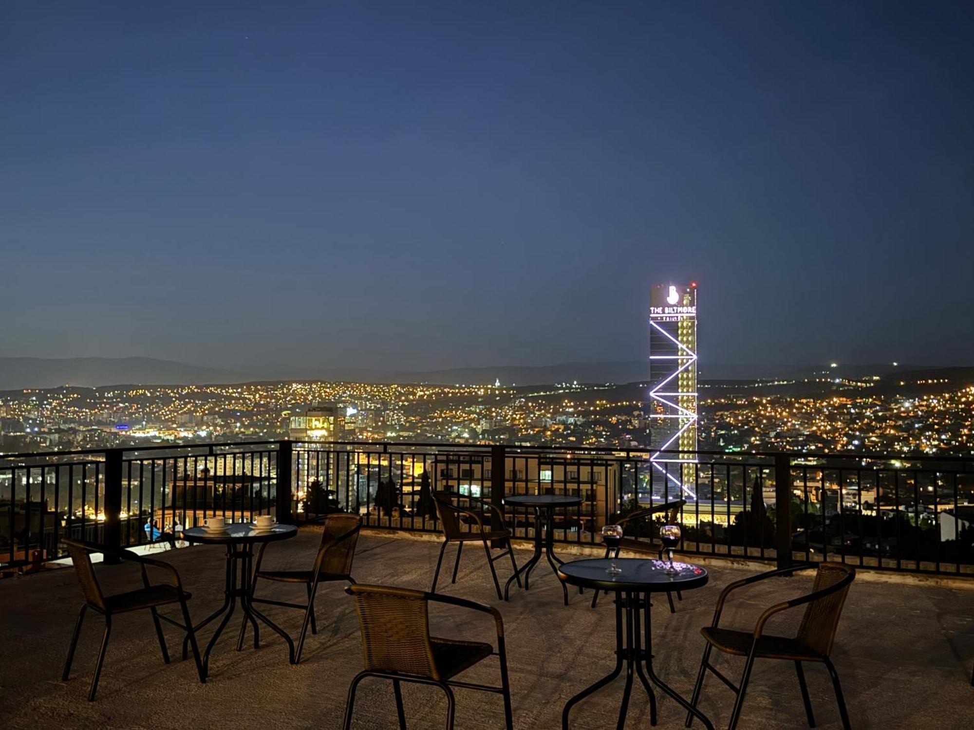Brothers Apartments With Terrace In Old Tbilisi Exterior foto